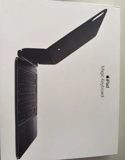Apple Magic Keyboard для iPad Pro 11″ M4