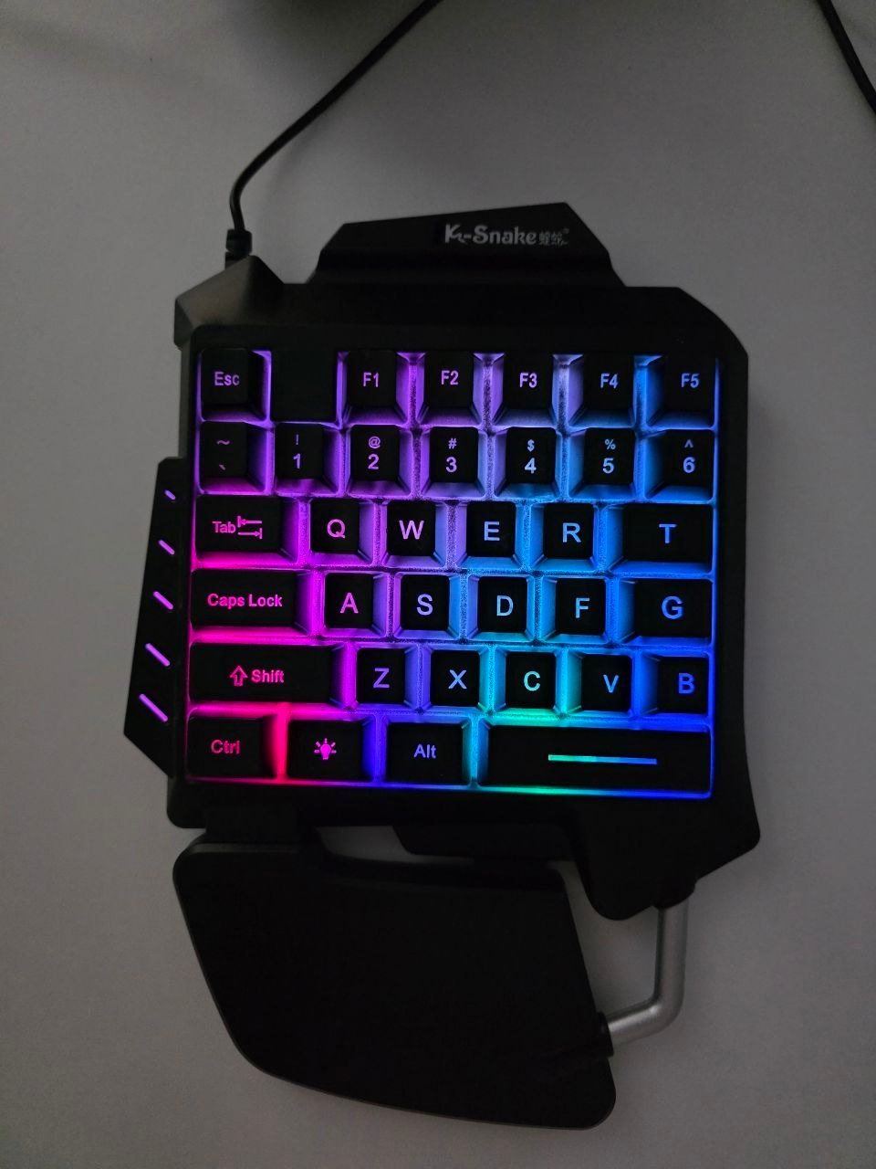 Игровая мини-клавиатура K-Snake с RGB