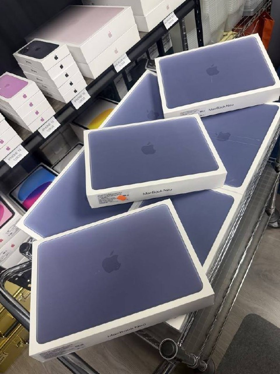 Оригинальная техника Apple и гаджеты с доставкой за 3–5 дней!