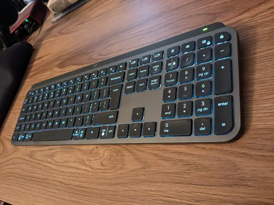 Клавиатура Logitech MX Keys с подсветкой