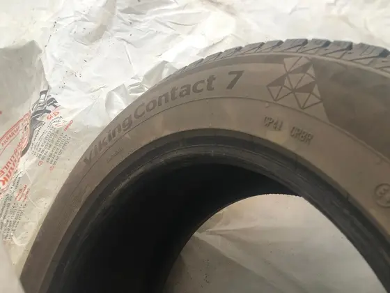 Шины Continental VikingContact 7, 225/60 R17