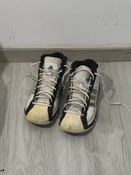 Баскетбольные кроссовки Adidas, размер 44