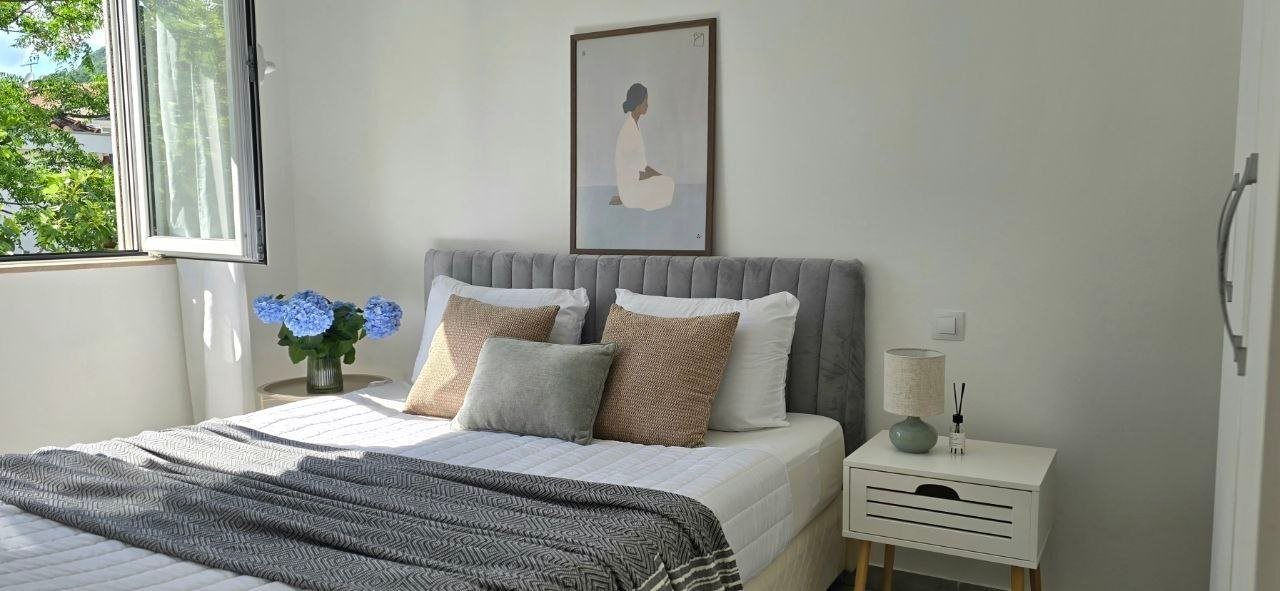 Квартира с 2 спальнями, 80 м²