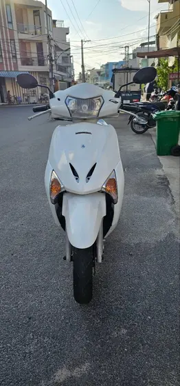 Скутер Honda LEAD 2010