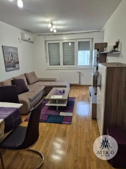 Квартира с 2,5 комнатами, 50 м²