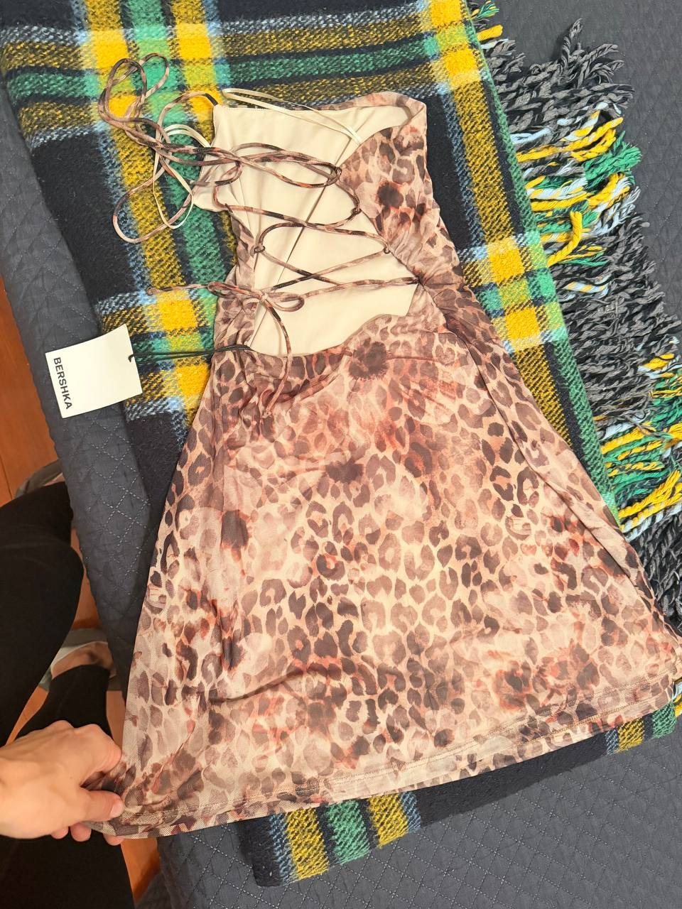 Платье Bershka с леопардовым принтом