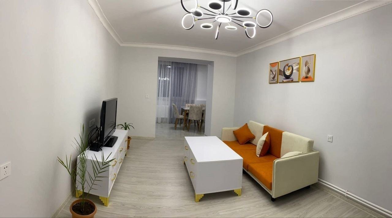 2-комнатная квартира, 63 м², с мебелью