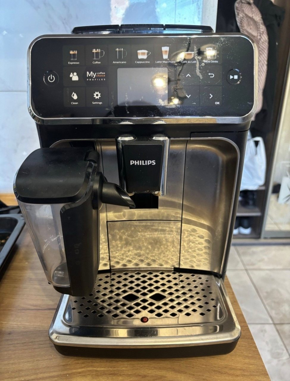 Кофемашина Philips EP5447