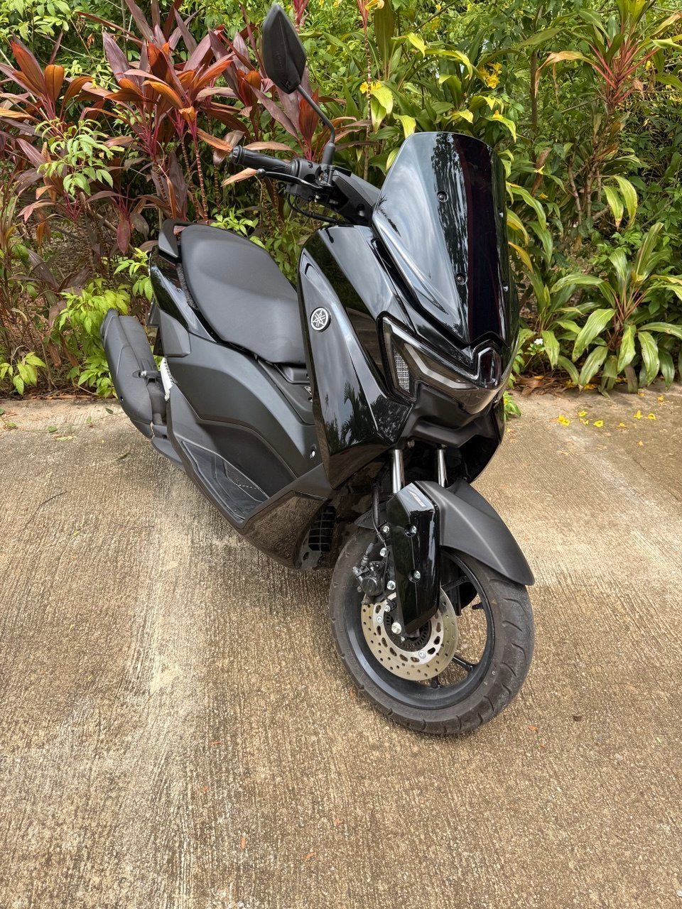 Скутер Yamaha NMax