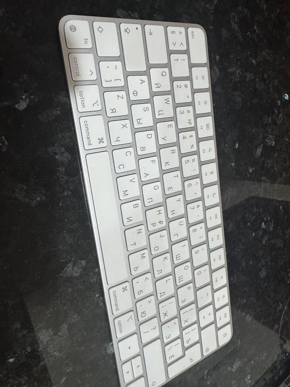 Оригинальная Apple Magic Keyboard A2450 — мало использовалась — ₫