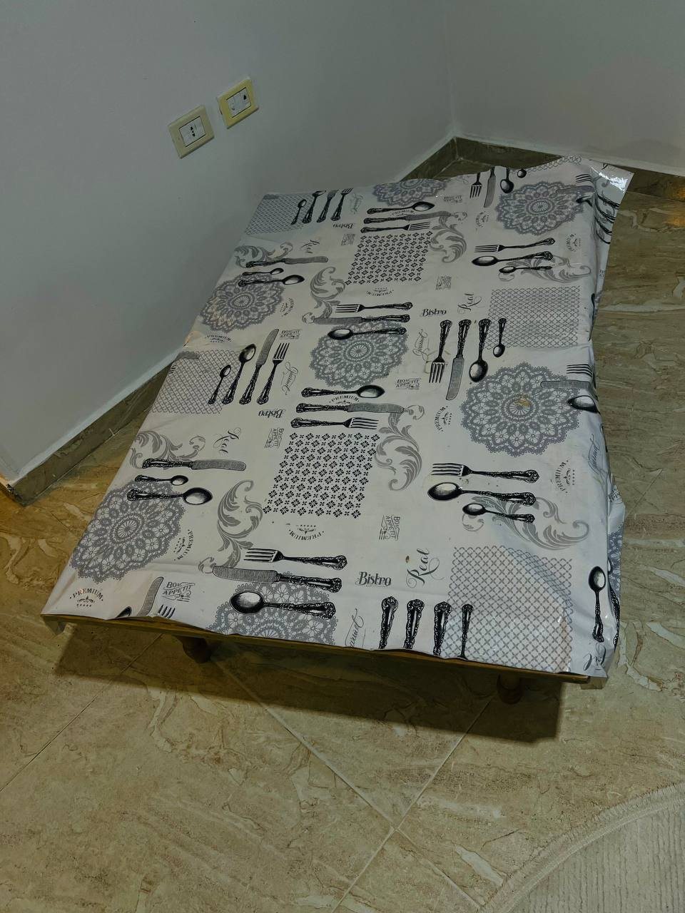 Стол