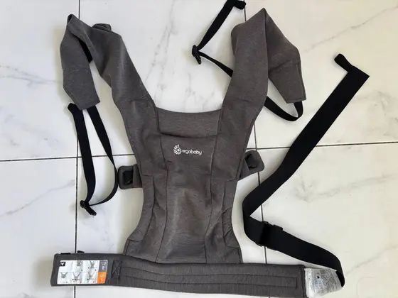 Эргорюкзак Ergobaby Embrace для детей 0–12 месяцев