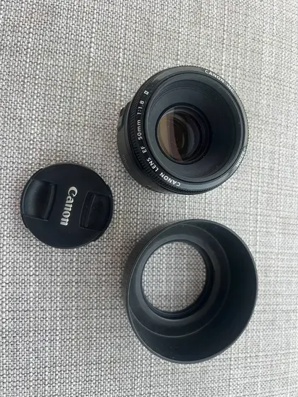 Объектив Canon EF 50mm f/1.8