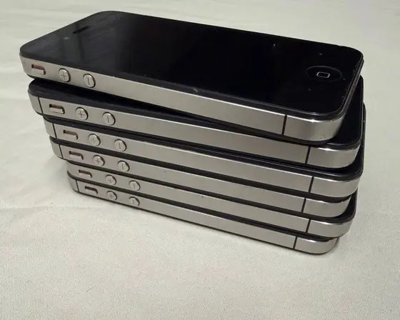 Apple iPhone 4s, 16/32/64 ГБ, iCloud Lock