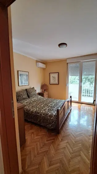 Квартира с 2 спальнями, 67 м²