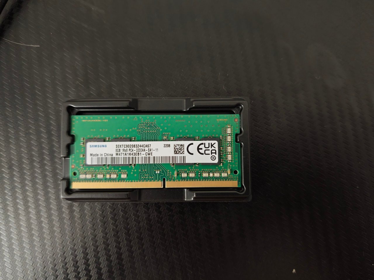 Оперативная память Samsung DDR4 8 ГБ