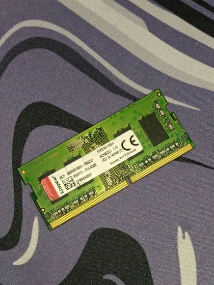 Оперативная память Kingston DDR4, 4 ГБ