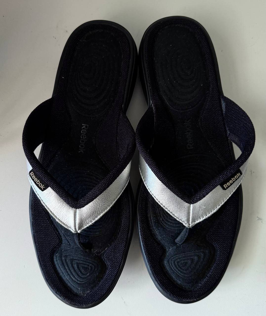 Шлёпанцы Reebok, чёрно-серебристые