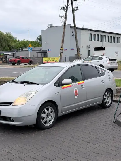 Toyota Prius 20, 2008, гибрид-газ