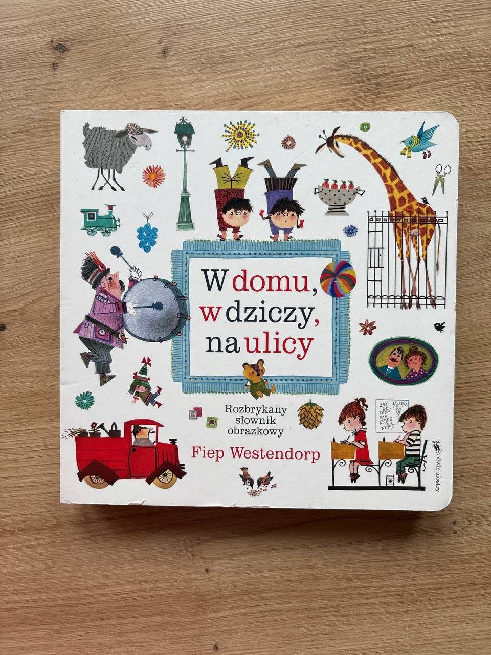 Ilustrowany słownik „W domu, w dziczy, na ulicy”