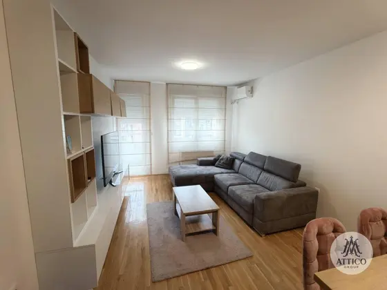 Полуторокомнатная квартира, 44 м²