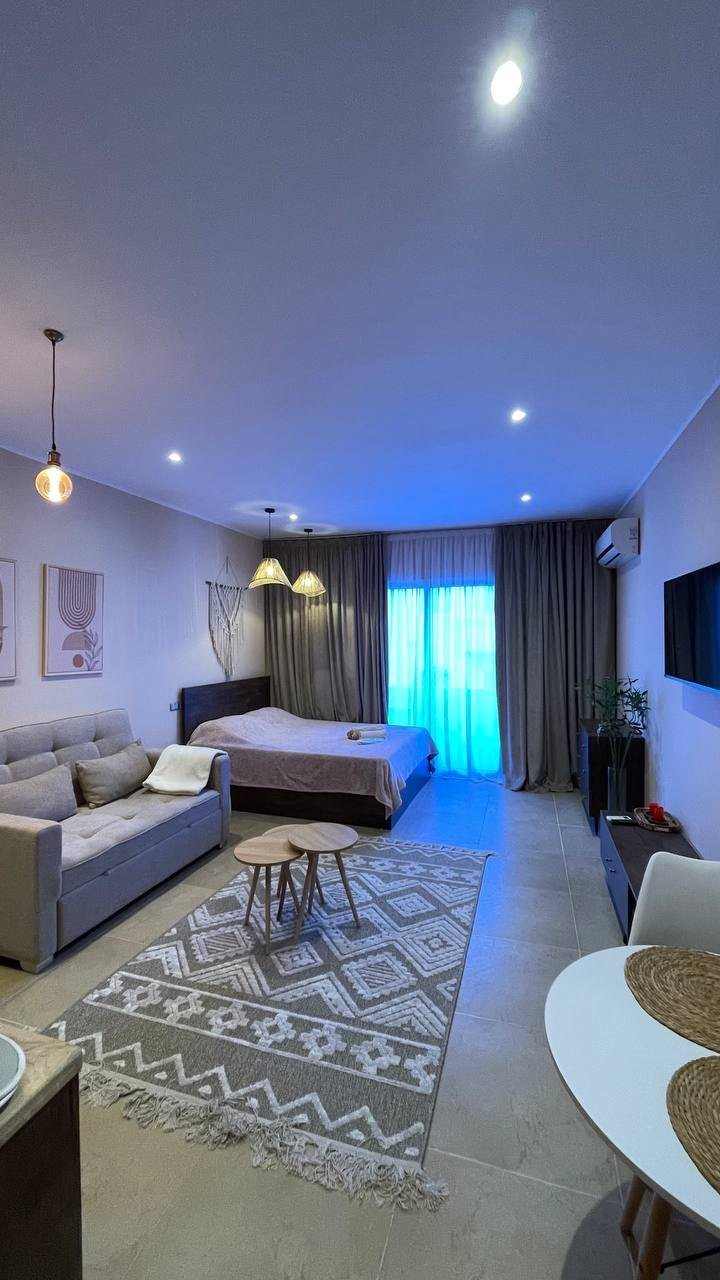 Студия с мебелью в Diamond Resort