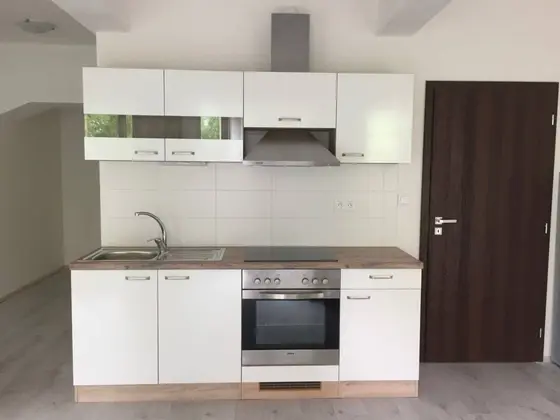 Квартира 1+kk, 37 м²