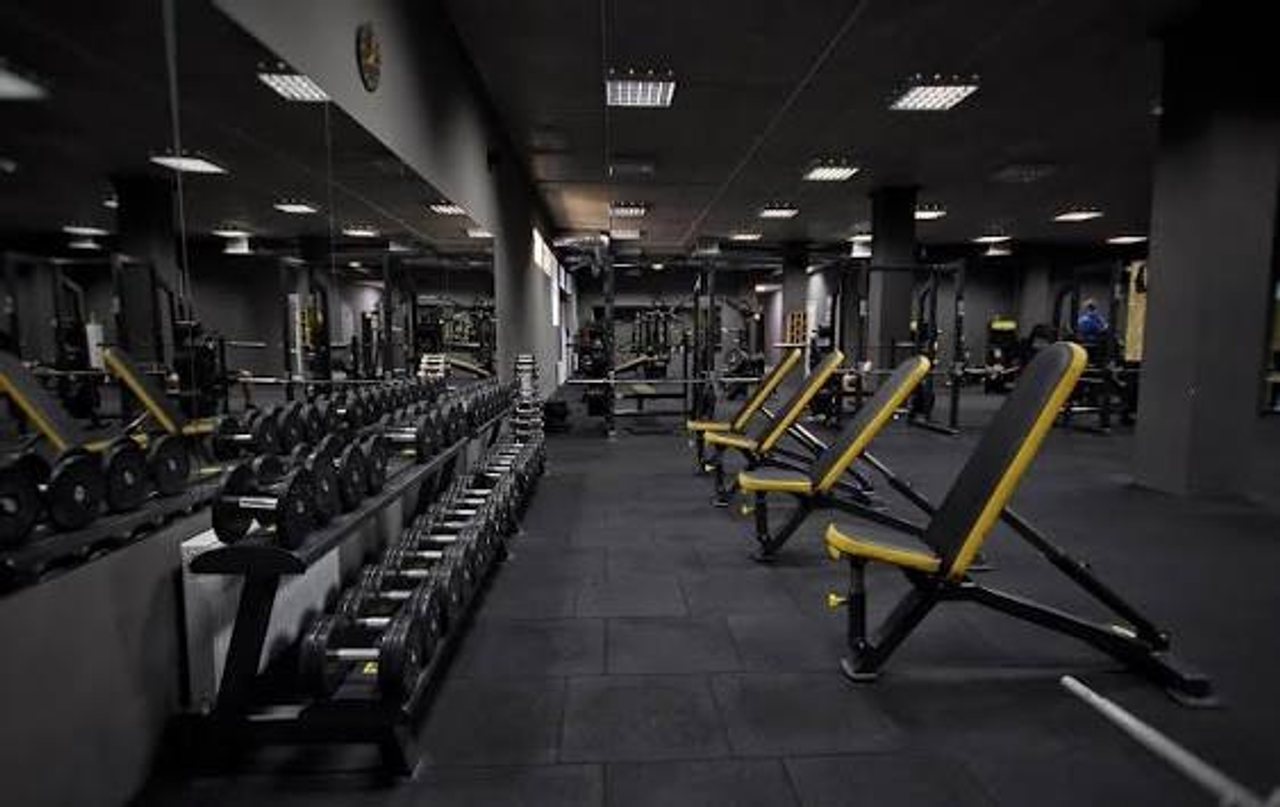 1Fit абонементи сотилади! Абонементдан фойдаланиш учун 8 ой бор. 2 800 000 сўмга берилади. Кўришиб, абонементни сизга