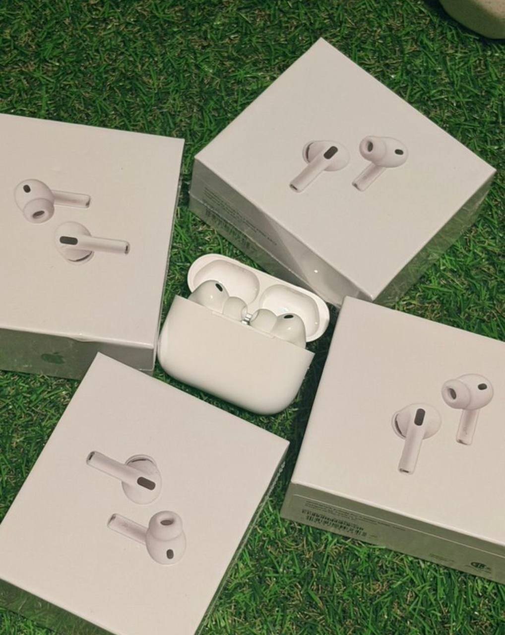 AirPods Pro 3, реплика