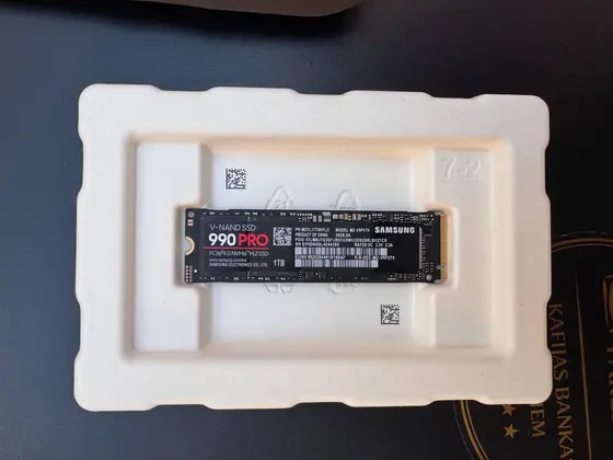 Samsung 990 PRO SSD 1 ТБ