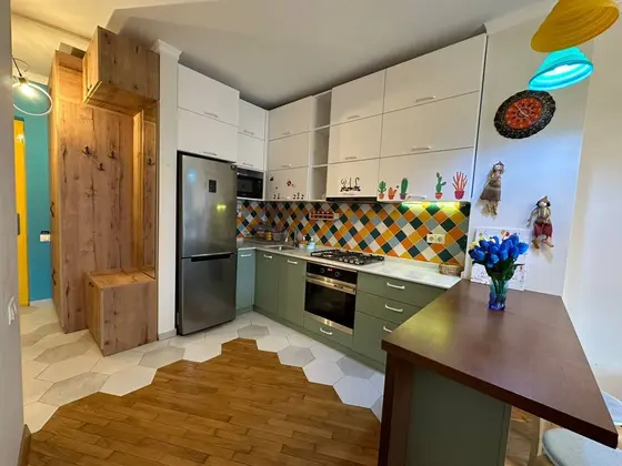 Квартира с 1 спальней, 55 м²