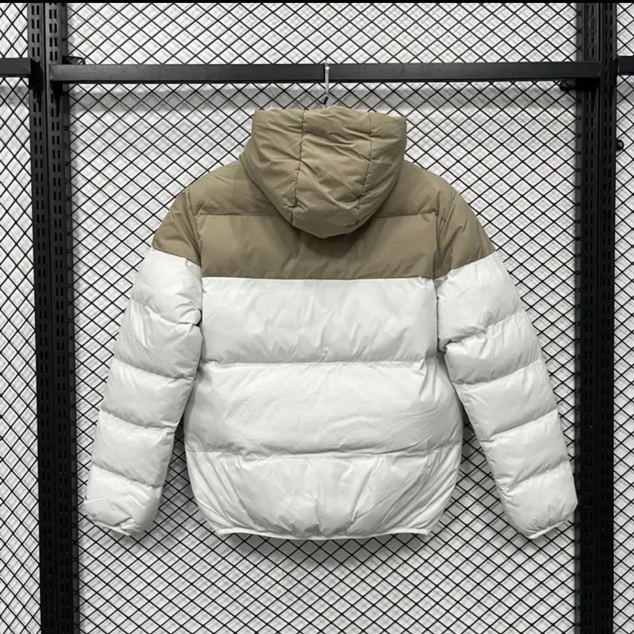 Пуховик Nike Windrunner