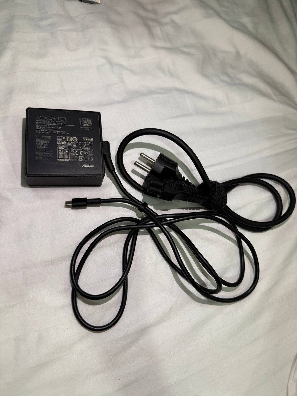 Зарядное устройство ASUS 100 Вт USB-C
