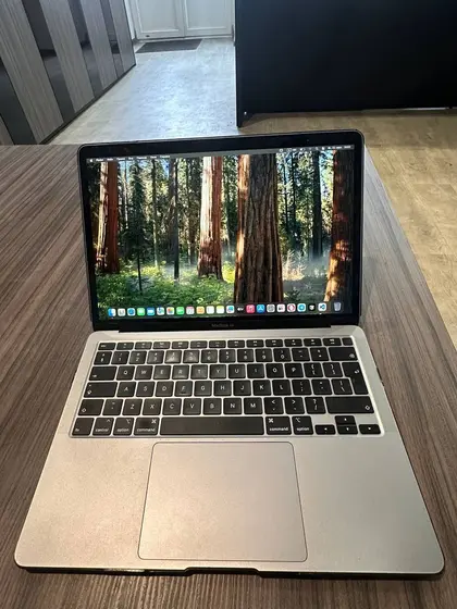 Apple MacBook Air 13″ Retina 2020, 8 ГБ, 256 ГБ