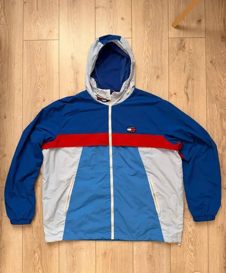 Куртка Tommy Jeans с капюшоном
