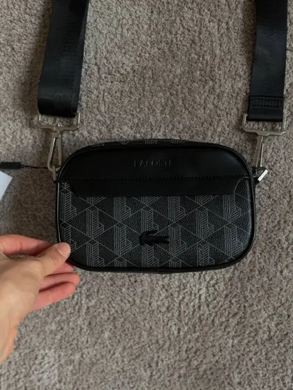 Сумка Lacoste через плечо, чёрная