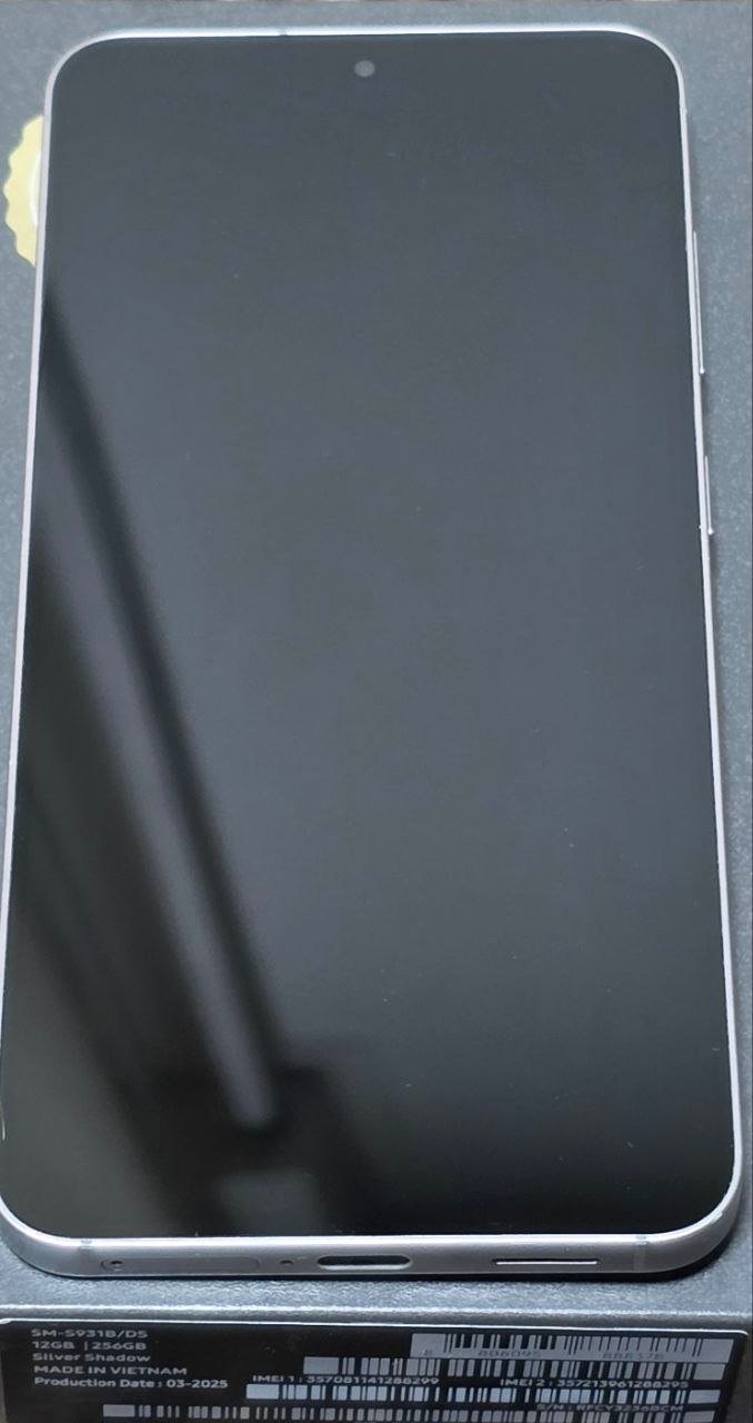 Samsung Galaxy S25, 256 ГБ