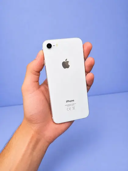 Apple iPhone 8, 64 ГБ