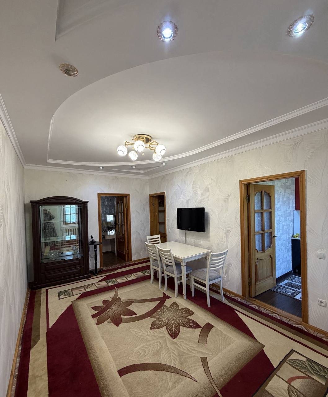 Квартира с 2 комнатами, меблированная