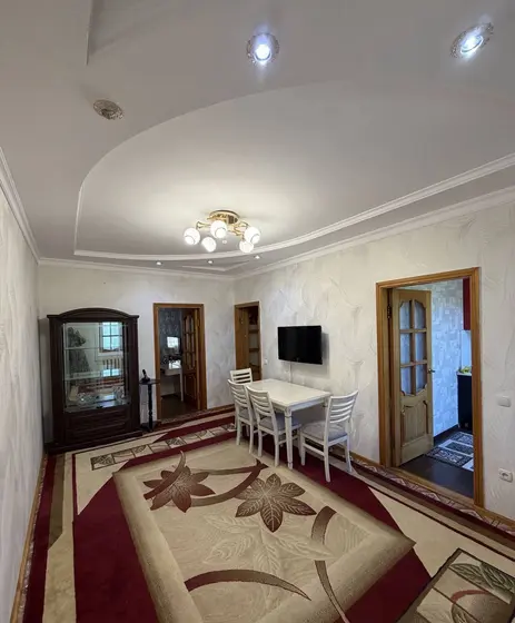 Квартира с 2 комнатами, меблированная
