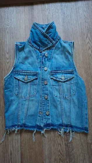 Джинсовая жилетка Zara, XS