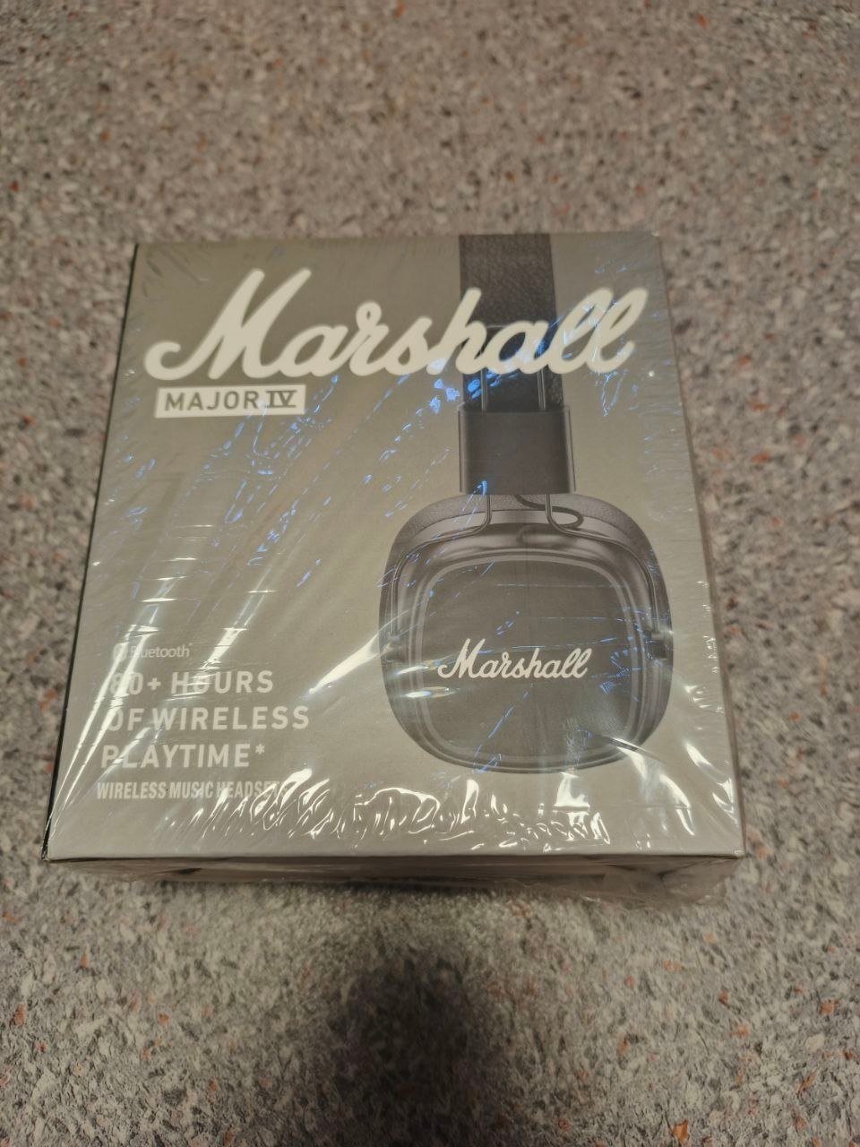 Техника Dyson, Apple и Marshall