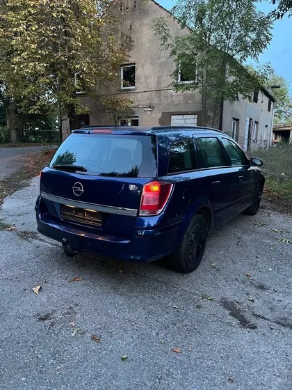 Продаётся Opel Astra, 2008 года выпуска, пробег 260 000 км.