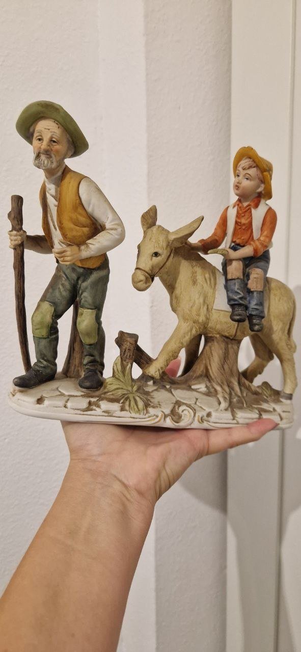 Статуэтки Capodimonte, бисквитный фарфор