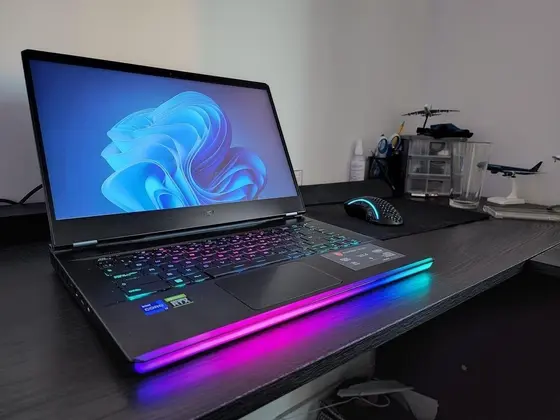 MSI Raider GE66, OLED, i7, RTX 3070 Ti