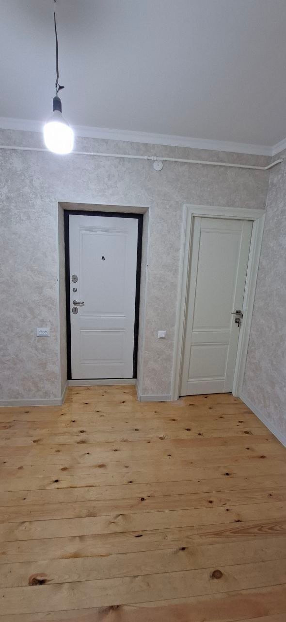 Квартира с 3 комнатами, 70 м²