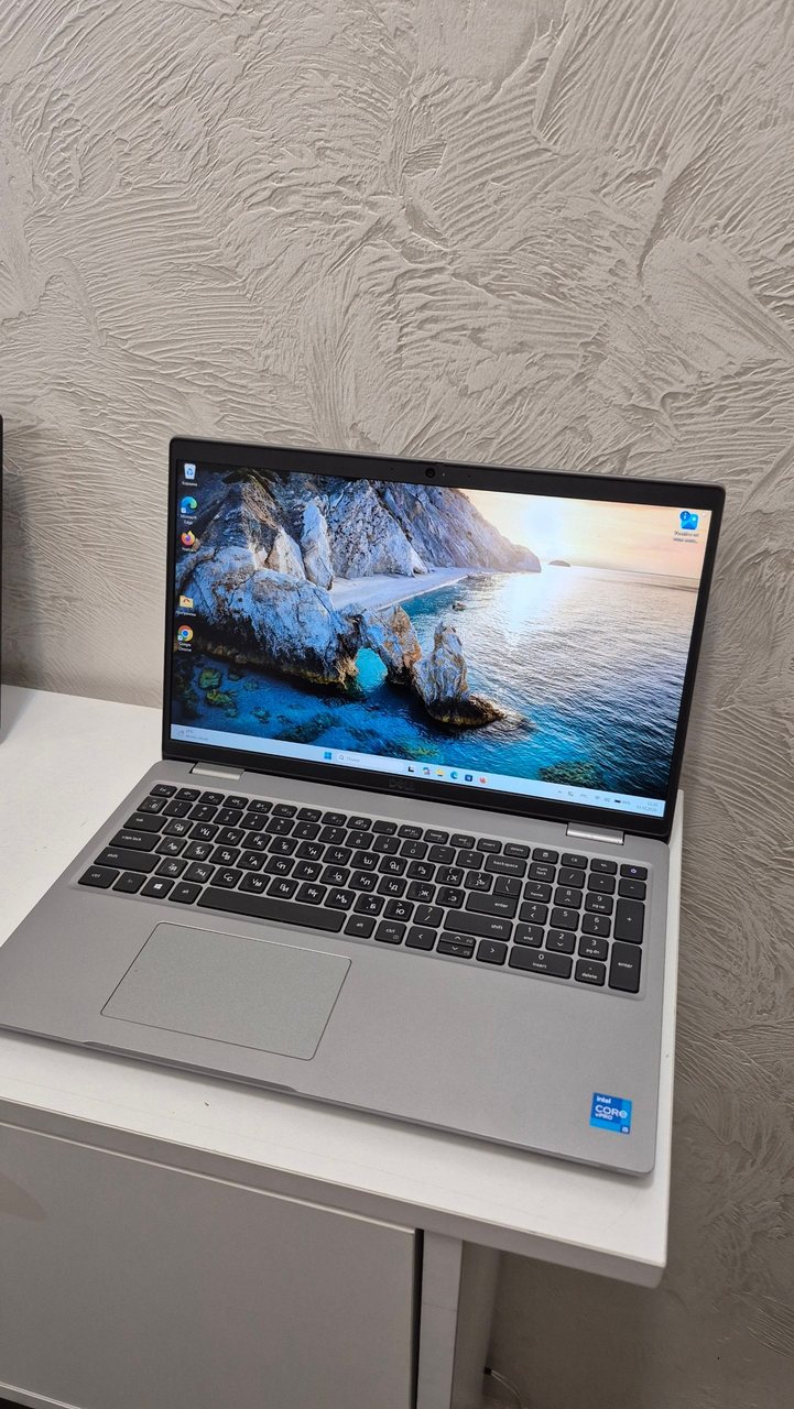 Dell Latitude 5520, Core i5, 8 ГБ