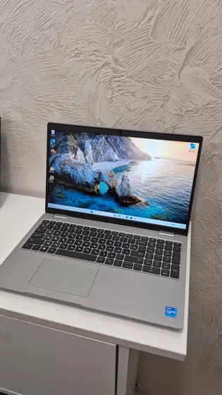 Dell Latitude 5520, Core i5, 8 ГБ