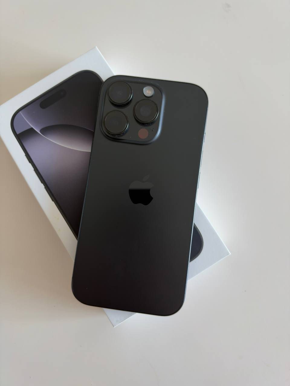 IPhone 16 Pro, 256 ГБ, чёрный