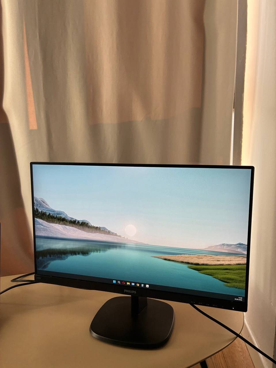 Монитор Philips 243V7Q, 23,8″ IPS